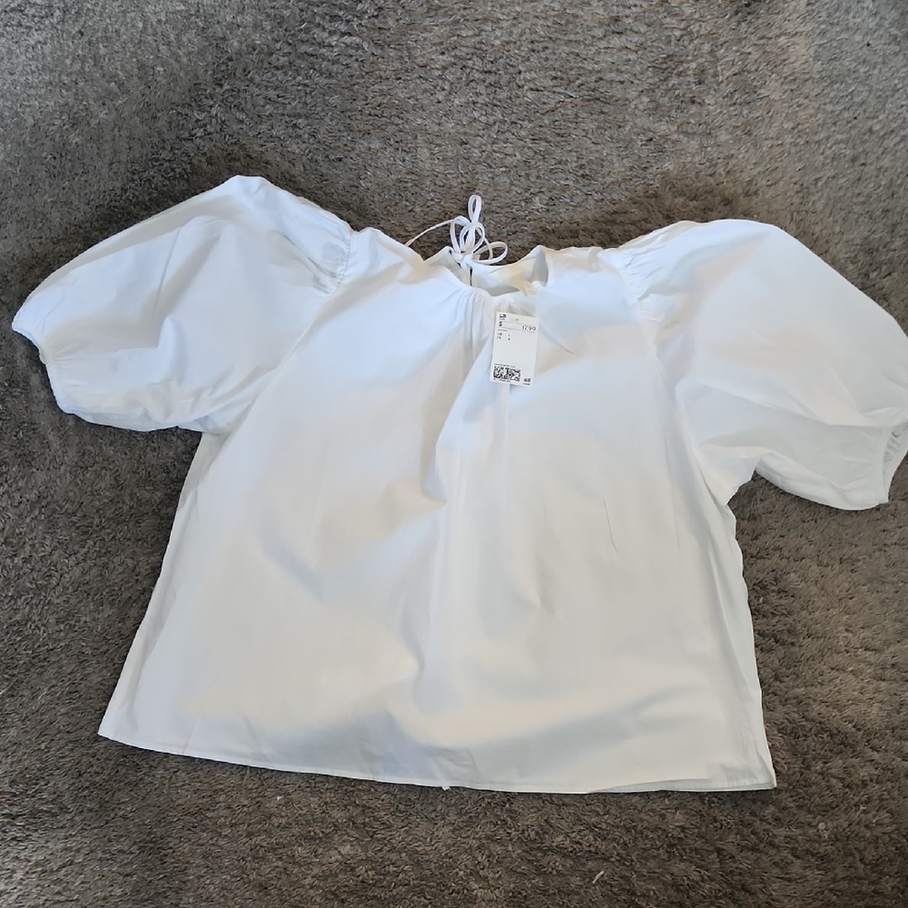 NWT H&M White Puff-Sleeve Tie Back Peasant Blouse Size L